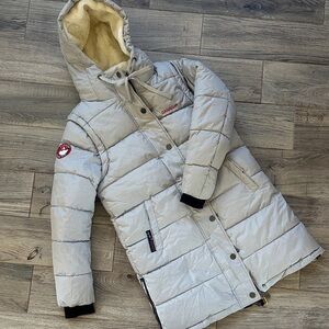 Women's Cream Hooded Puffer Jacket
